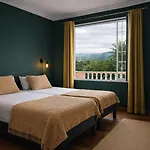 Azores Bagus Surf & Bed and breakfast