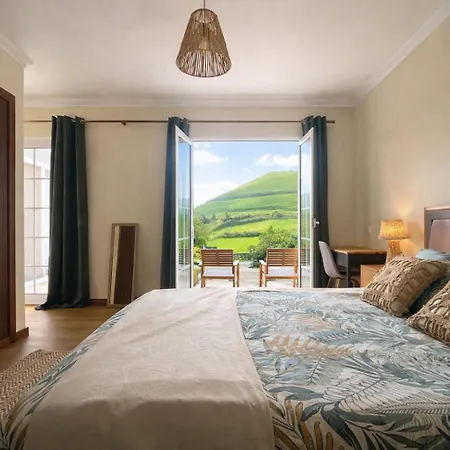 Azores Bagus Surf & Alojamento de Acomodação e Pequeno-almoço