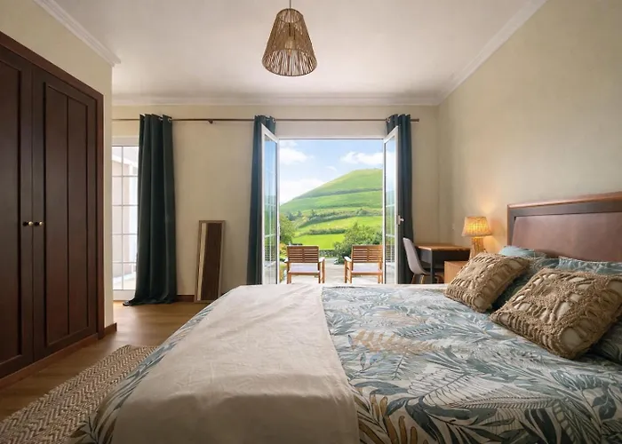 Azores Bagus Surf & Oda ve Kahvaltı